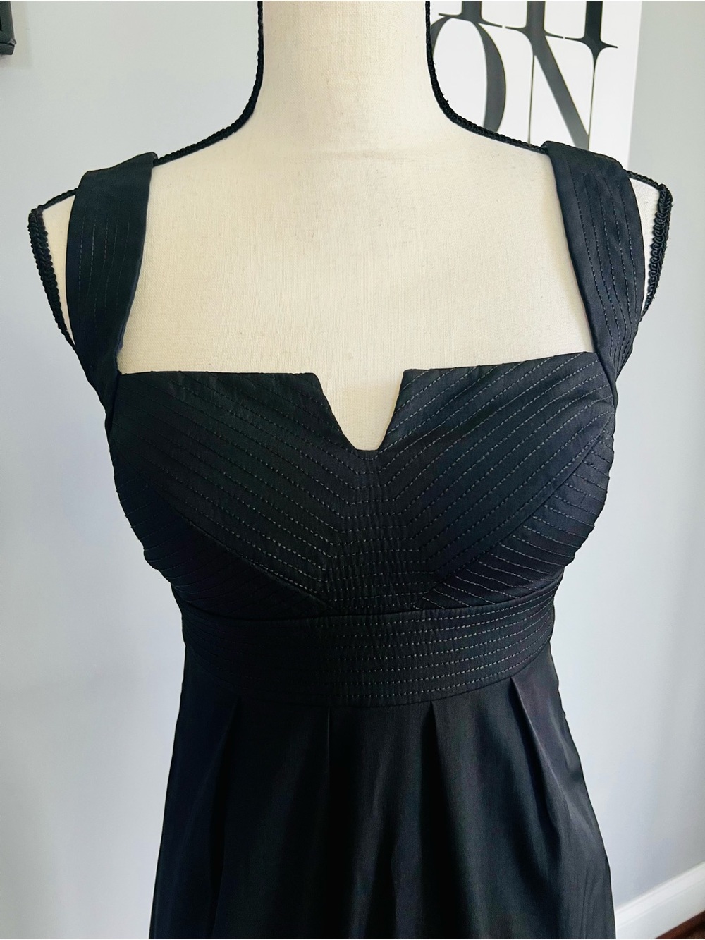White House Black Market Bubble Hem Dress - Picture 2 of 9